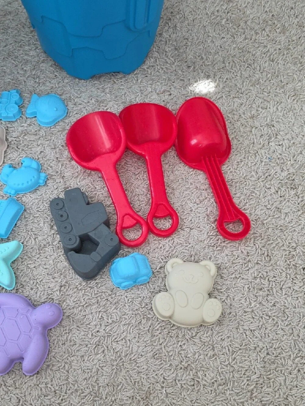 Blue Sand Toy Buckets & Beach Molds Set by